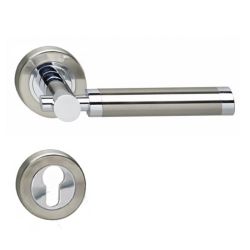 Deurkruk 1698 Birgit op rond rozet 7mm nokken met profielcilindergat plaatjes chroom/nikkel mat