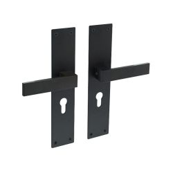 Deurkruk Amsterdam op schild profielcilindergat 55mm zwart