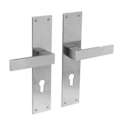 Deurkruk Amsterdam op schild profielcilindergat 72mm RVS