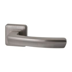 Deurkruk Arte op vierkant rozet - PVD Inox