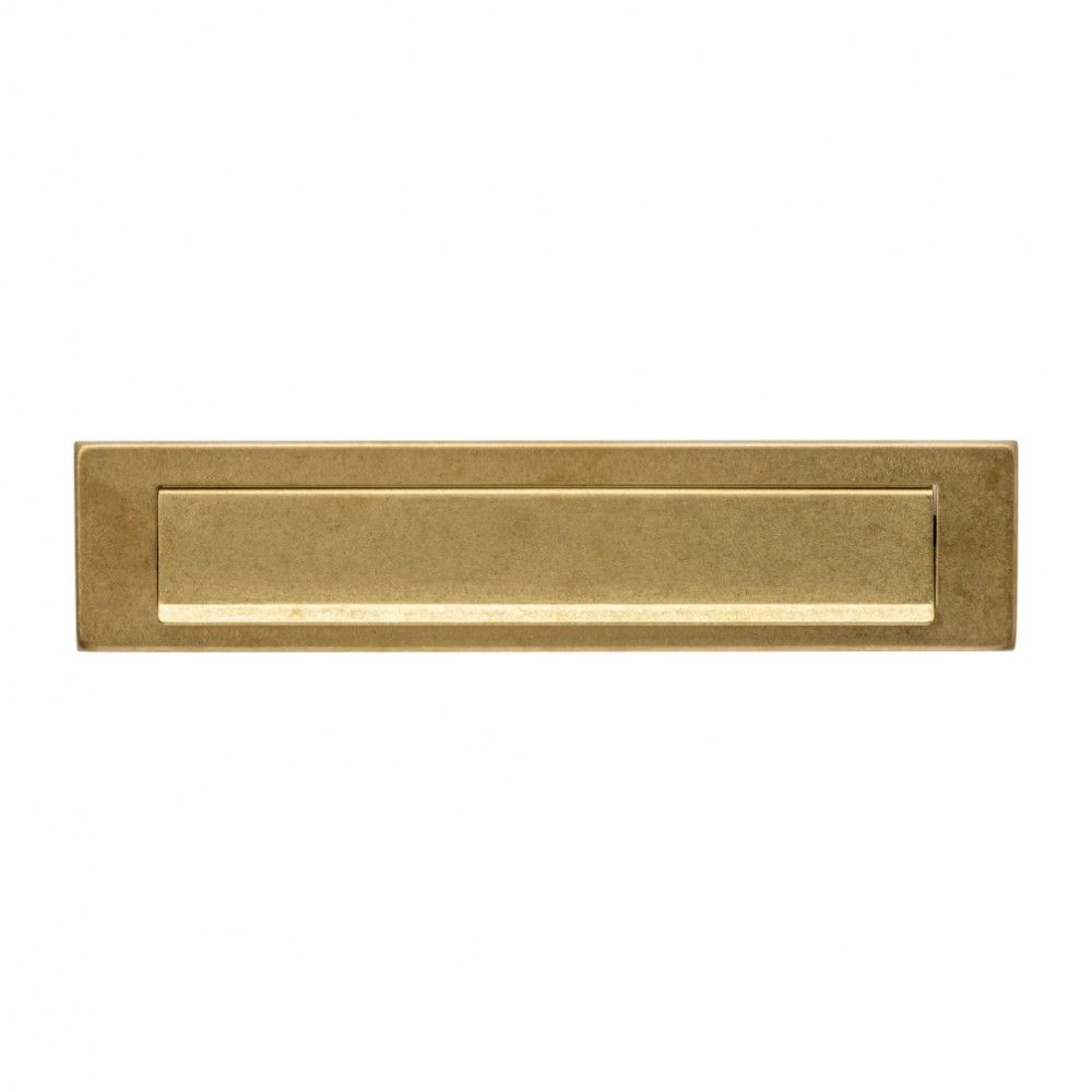 Intersteel Briefplaat 340x75mm met klep/regenrand - PVD messing getrommeld