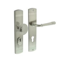 Intersteel voordeurbeslag Helena PC72mm met kerntrekbeveiliging - nikkel mat