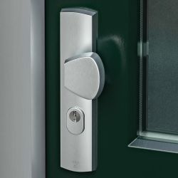 AXA Curve Plus veiligheidsbeslag voordeur gebogen schild S-knop/Blok-kruk PC55 met kerntrekbeveiliging SKG3 - aluminium