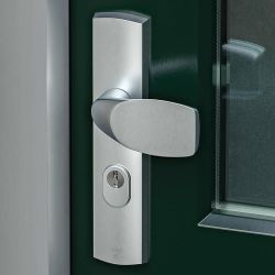 AXA Curve Plus veiligheidsbeslag voordeur gebogen schild Wing-knop/Blok-kruk PC92 met kerntrekbeveiliging SKG3 - aluminium