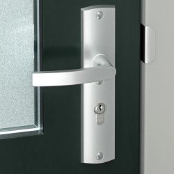 AXA Curve Plus veiligheidsbeslag voordeur gebogen schild Wing-knop/Blok-kruk PC92 met kerntrekbeveiliging SKG3 - aluminium