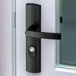 AXA Curve Plus veiligheidsbeslag achterdeur gebogen schild Blok-kruk PC72 met kerntrekbeveiliging SKG3 - aluminium/zwart