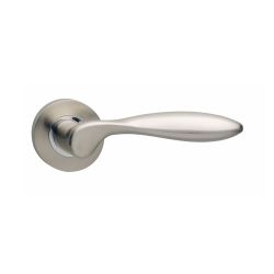 Deurkruk 1695 George op rond rozet 7mm nokken nikkel mat