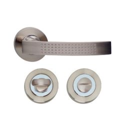 Deurkruk 1696 William op rond rozet 7mm nokken met WC8mm nikkel mat