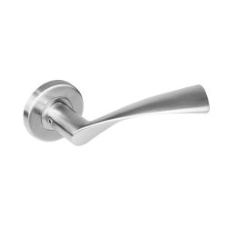 Deurkruk 1279 Vlinder op rond rozet staal met 7mm nok RVS 